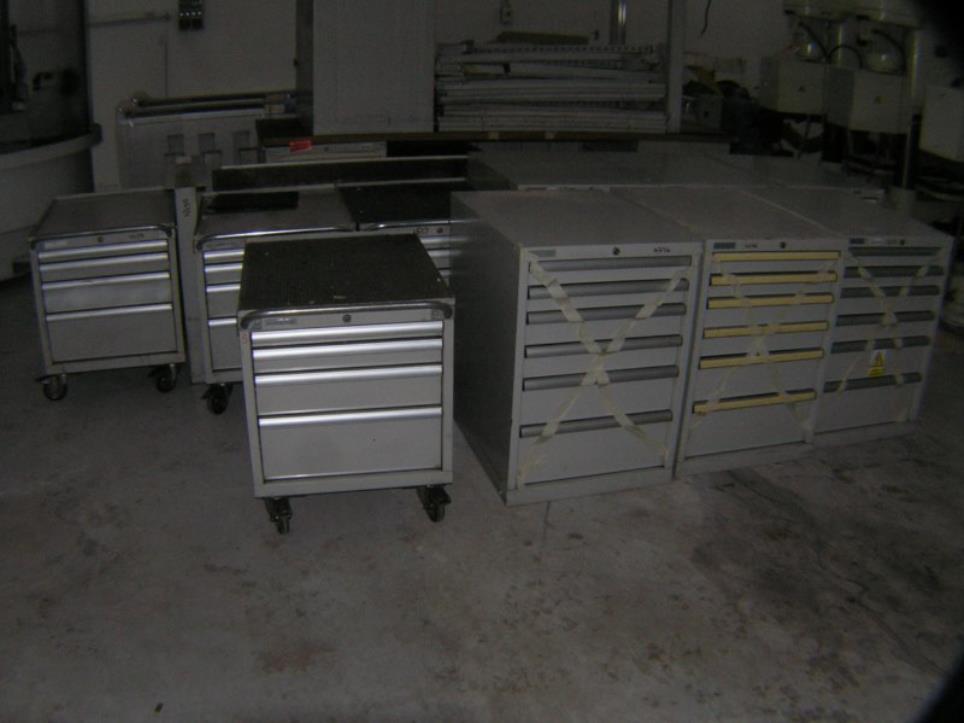 Robôs industriais-24